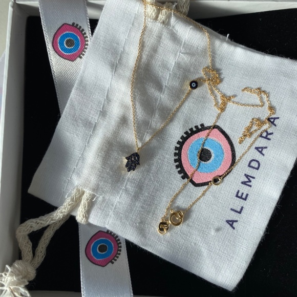 Alemdara Altan Hand of Hamsa Necklace - Picture 3 of 9